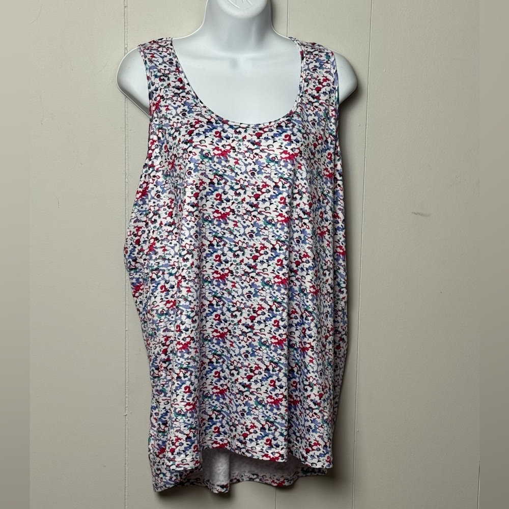NWT Cakulo Women’s Multi Color Floral Sleeveless Women's Workout Top Size 2XL